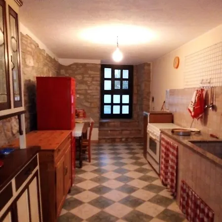 La Casa Nel Bosco Bed & Breakfast *