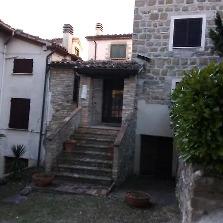 La Casa Nel Bosco Frontone